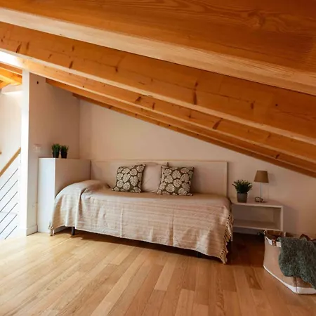 Relax In A With Pool Апартаменти Бібіоне