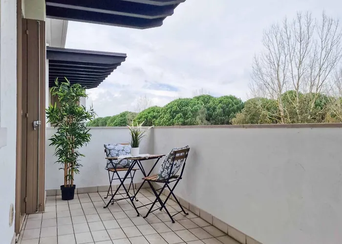 Relax In A With Pool * Bibione