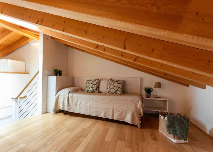 Relax In A With Pool Апартаменти Бібіоне